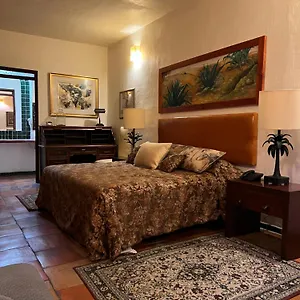 casa-tlaquepaque.guadalajarahotels.info/